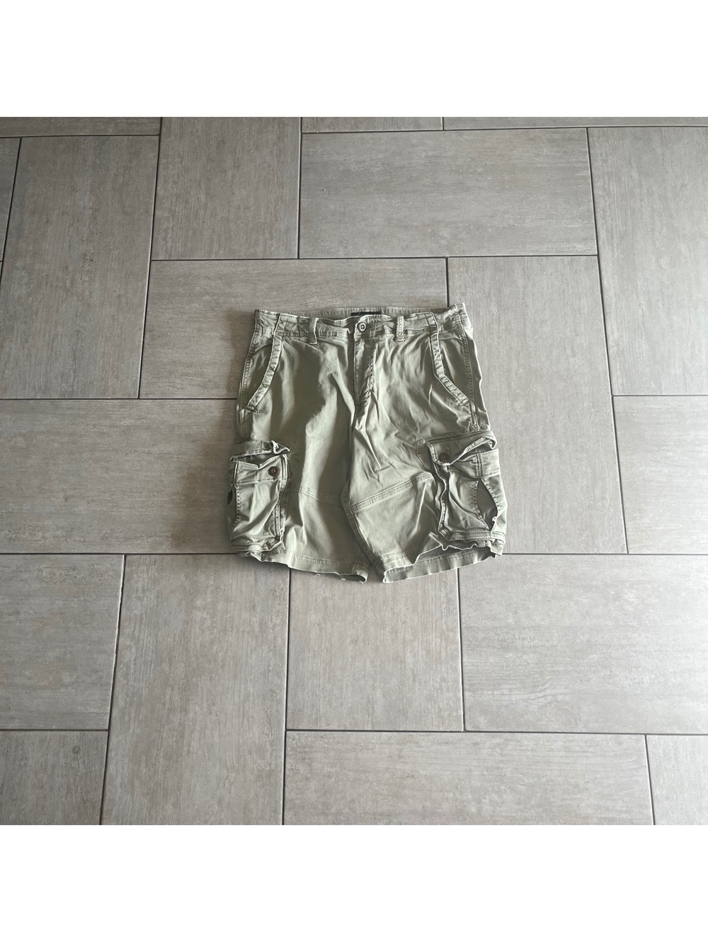 American Eagle Extreme Flex Cargo Shorts Size 35 Khaki